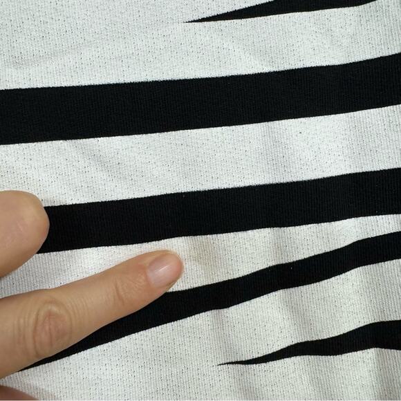 Opening Ceremony Black & White Graphic Print Short Sleeve Sweatshirt Womens S - Picture 6 of 13